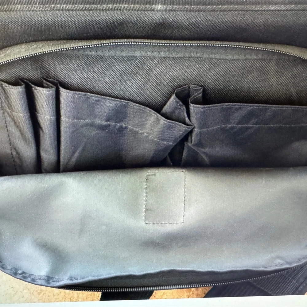 Tarmac Adventure Pro Camera Bag with Shoulder Strap, Black